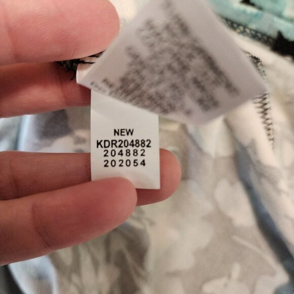 J.Jill Wearever Collection Dark Floral Black Blue 3/4 Sleeve Stretchy Tunic PS - Picture 9 of 12